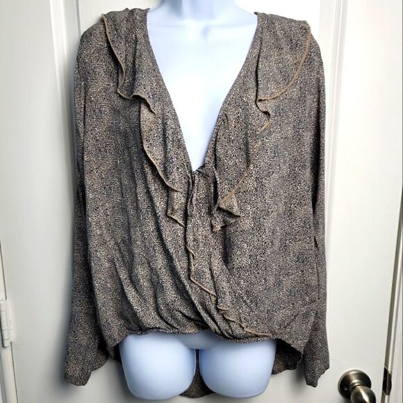 LUCY LOVE Leopard Print Blouse - Picture 1 of 8